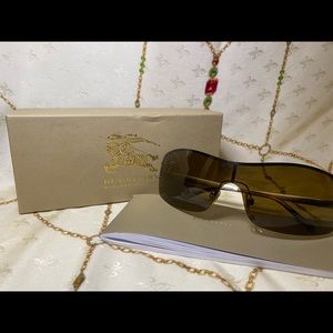 Brand new Burberry polarized sunglasses